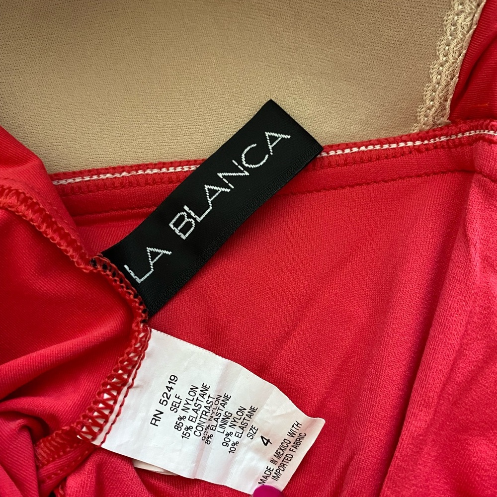 La Blanca Coral Ruched Twist Front One Piece Swimsuit - Picture 10 of 11